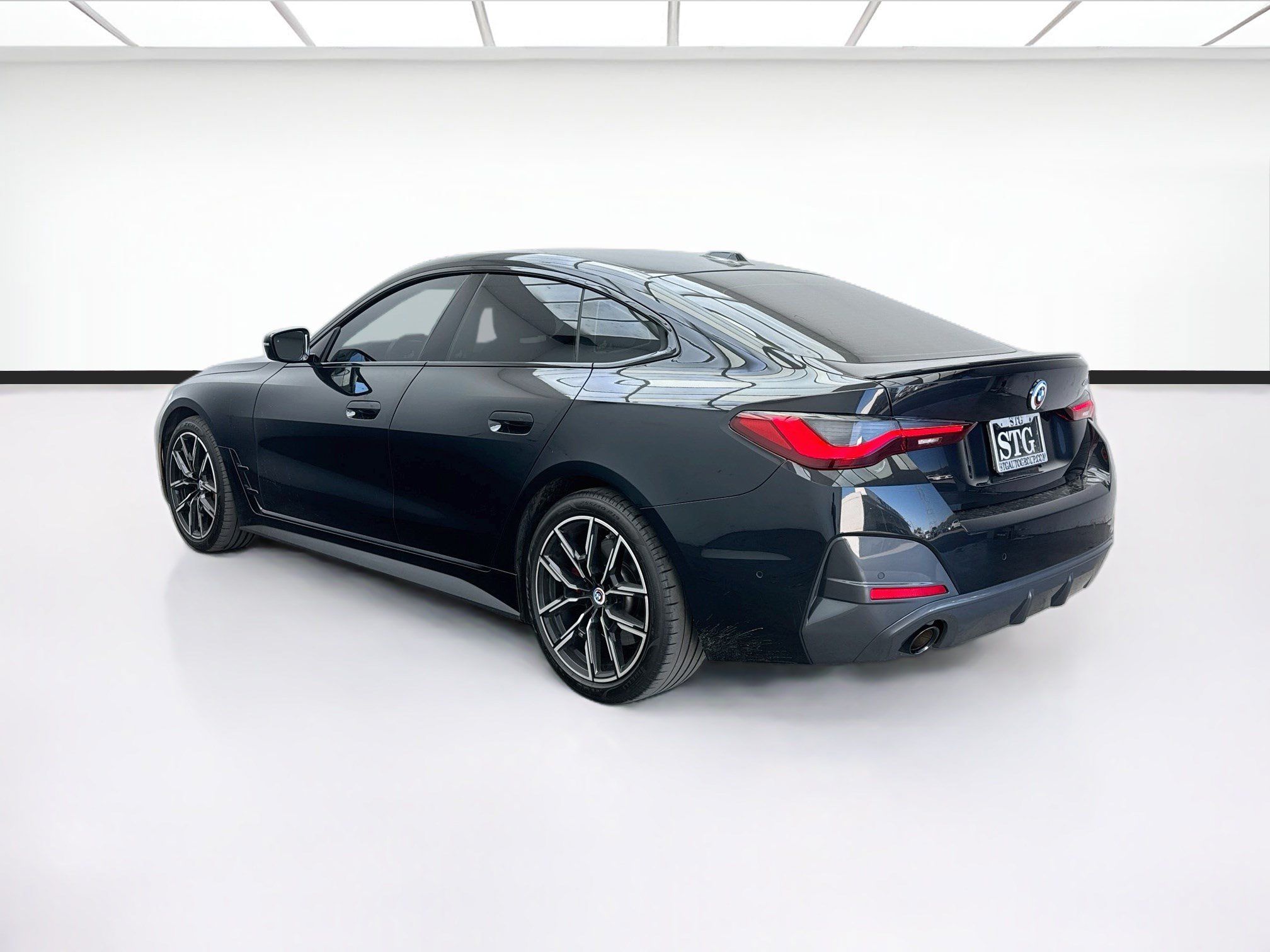 Used 2023 BMW 430i Gran Coupe w/ M Sport Package RWD image 6