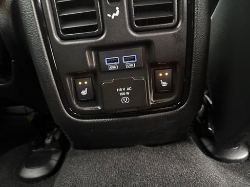 Used 2024 Dodge Durango GT image 21