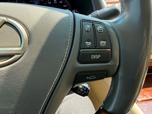 Used 2016 Lexus LS 460 w/ Comfort Package image 27