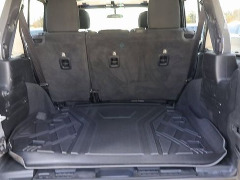 Used 2020 Jeep Wrangler Unlimited Sport S image 16
