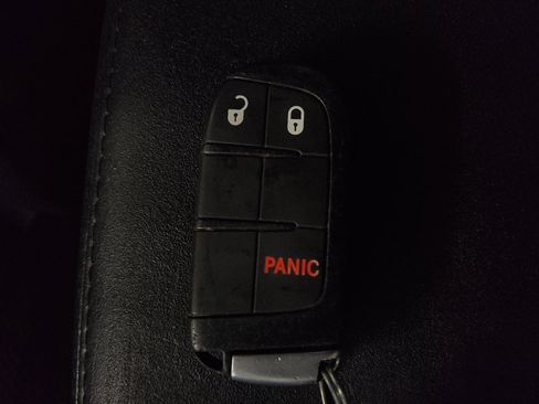 Used 2019 Dodge Journey Crossroad w/ Navigation Group FWD image 32