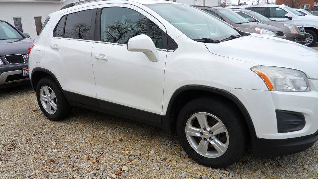 Used 2016 Chevrolet Trax LT w/ LT Convenience Package AWD/4WD image 4