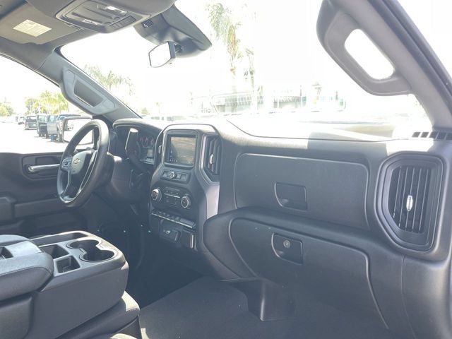 Used 2022 Chevrolet Silverado 1500 Custom AWD/4WD image 28
