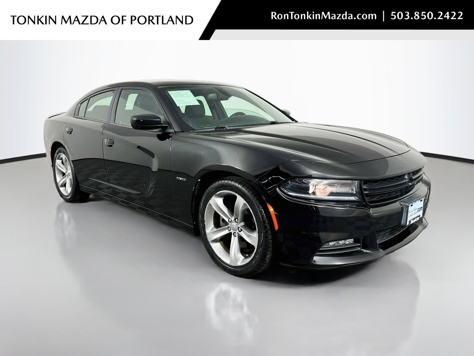 Used 2016 Dodge Charger R/T RWD image 1