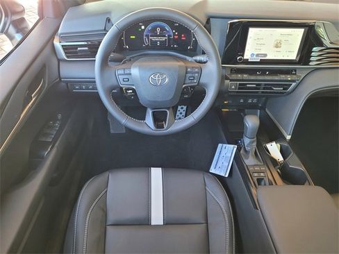 New 2026 Toyota Camry Hybrid image 8