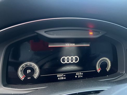 Used 2023 Audi Q8 Premium Plus w/ Premium Plus Package image 2