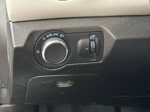 Used 2016 Chevrolet Cruze LT w/ Sun And Sound Package image 18