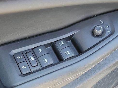 Used 2024 Jeep Grand Cherokee Altitude AWD/4WD image 20