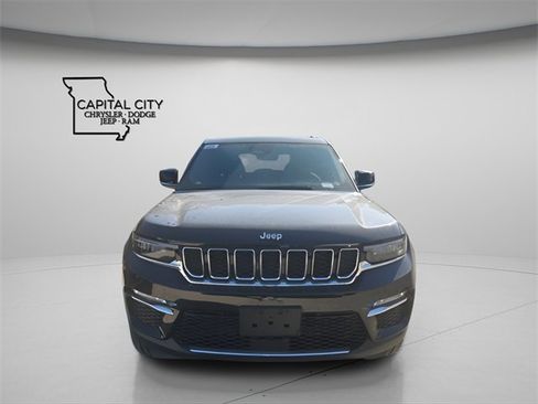 New 2025 Jeep Grand Cherokee Limited image 3