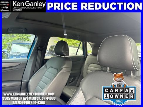 Used 2025 Volkswagen Atlas Cross Sport SEL R-Line AWD/4WD image 21