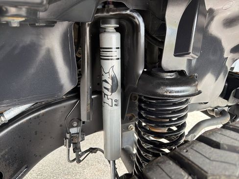 Used 2017 Jeep Wrangler Unlimited Sahara w/ Dual Top Group image 18