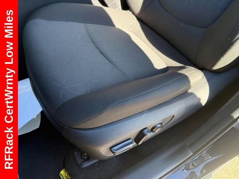 Used 2025 Toyota RAV4 XLE FWD image 18
