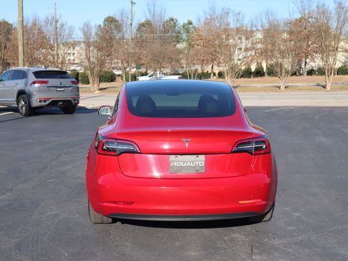 Used 2018 Tesla Model 3 Long Range image 10