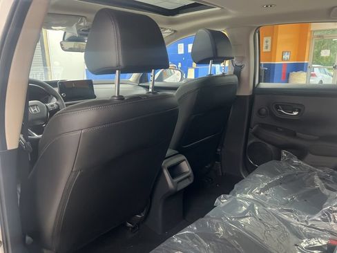 New 2027 Honda HR-V EX-L image 16
