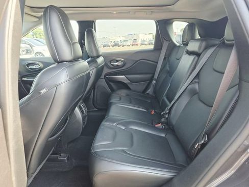 Used 2021 Jeep Cherokee Limited AWD/4WD image 10