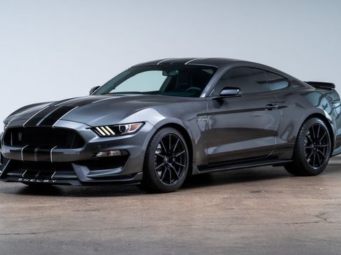 Used 2017 Ford Mustang Shelby GT350 w/ Electronics Package RWD image 3