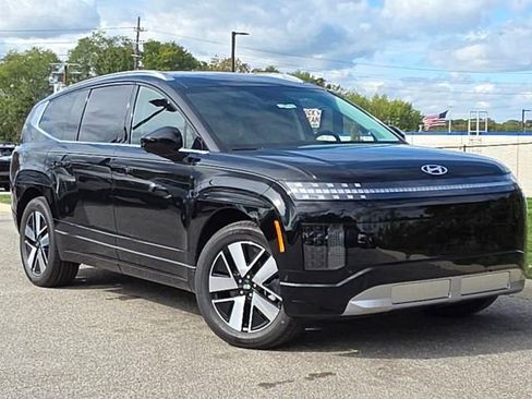 New 2026 Hyundai Ioniq 9 SEL image 2