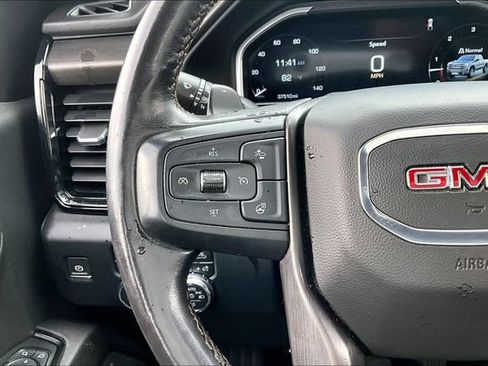 Used 2022 GMC Sierra 1500 AT4 w/ Technology Package AWD/4WD image 12