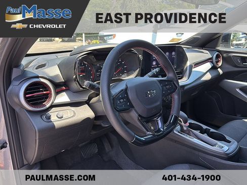 Certified 2025 Chevrolet Trax RS w/ Driver Confidence Package FWD image 10