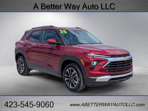 Used 2025 Chevrolet TrailBlazer LT AWD/4WD image 6