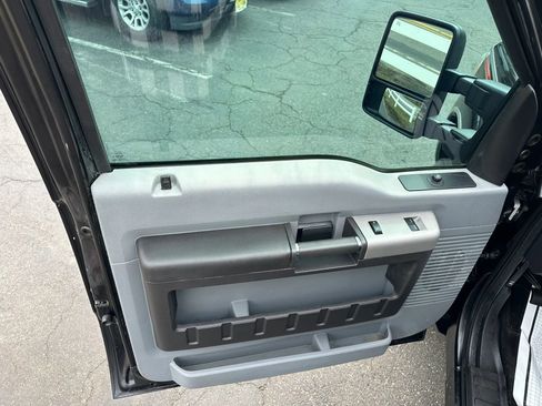Used 2015 Ford F250 XLT AWD/4WD image 27