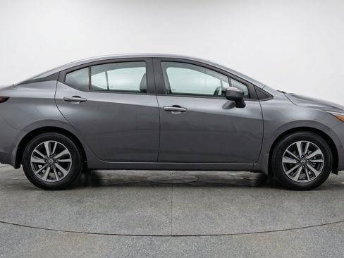 Used 2025 Nissan Versa SV FWD image 11