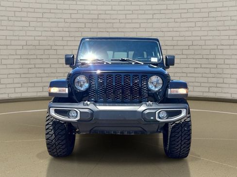 Used 2021 Jeep Gladiator Sport AWD/4WD image 2