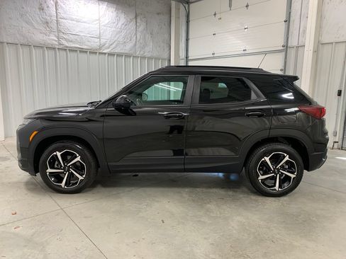 Used 2022 Chevrolet TrailBlazer RS AWD/4WD image 3