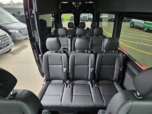 New 2024 Mercedes-Benz Sprinter 2500 image 31