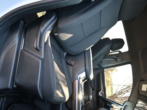 Used 2024 Chevrolet Silverado 1500 LT Trail Boss w/ Protection Package AWD/4WD image 31