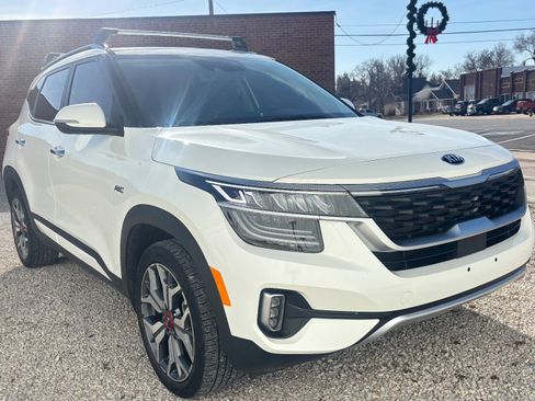 Used 2021 Kia Seltos SX image 1