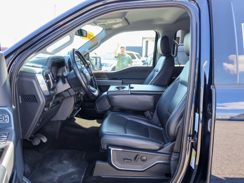 Used 2022 Ford F150 Lariat image 11