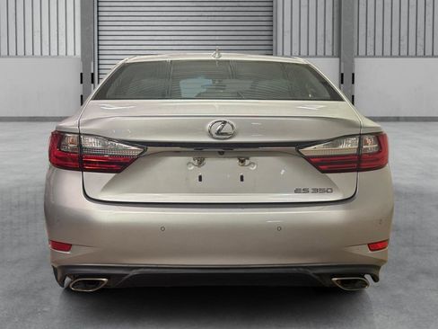 Used 2016 Lexus ES 350 w/ Premium Package w/Wood Trim FWD image 10