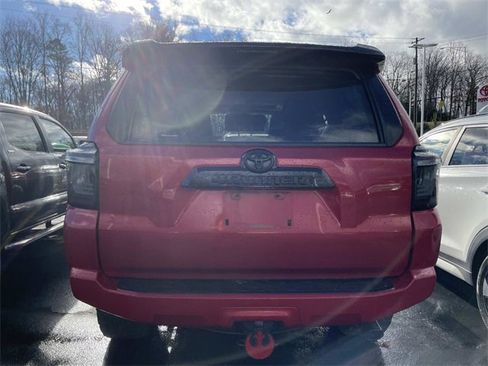 Used 2021 Toyota 4Runner Venture image 3