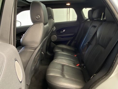 Used 2018 Land Rover Range Rover Evoque SE AWD/4WD image 19
