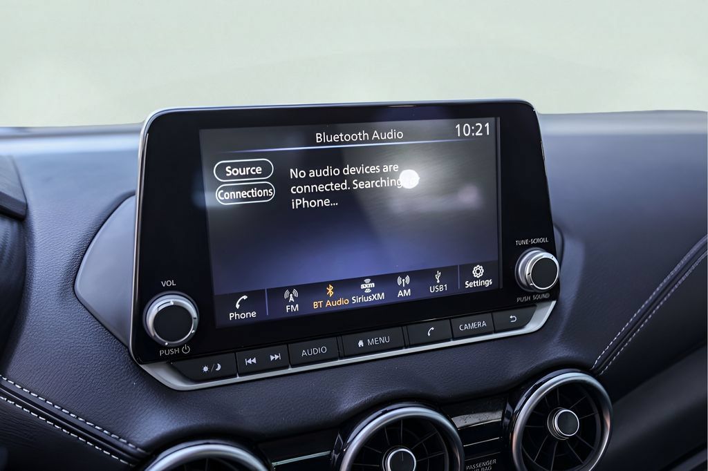 Used 2024 Nissan Sentra SV FWD image 17