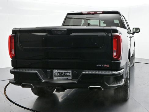 Used 2024 GMC Sierra 1500 AT4 w/ Technology Package image 6