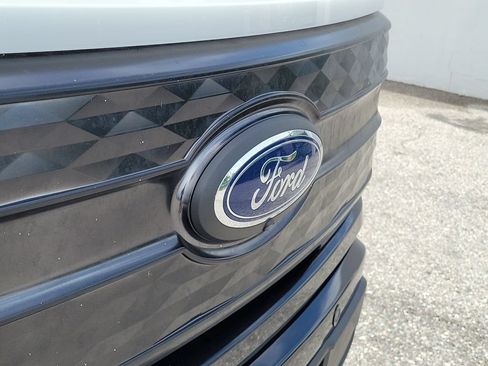 Used 2023 Ford F150 Lightning Platinum AWD/4WD image 7