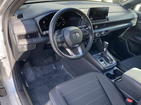 Used 2025 Honda CR-V Sport image 14