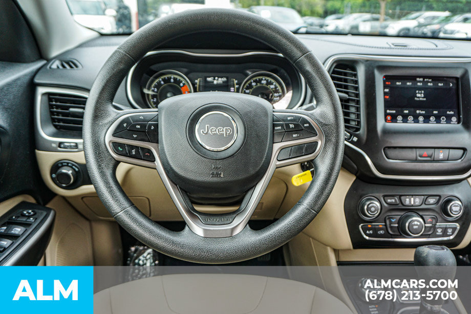 Used 2021 Jeep Cherokee Latitude AWD/4WD image 27