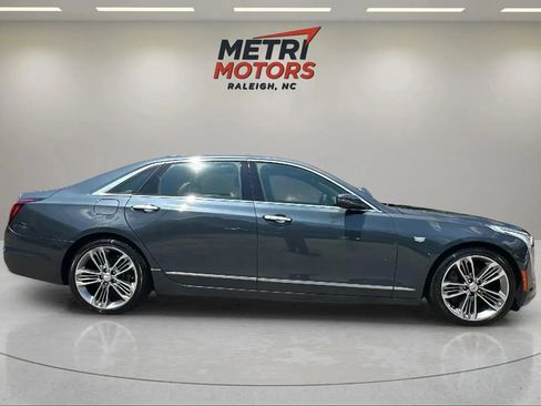 Used 2020 Cadillac CT6 Luxury image 4