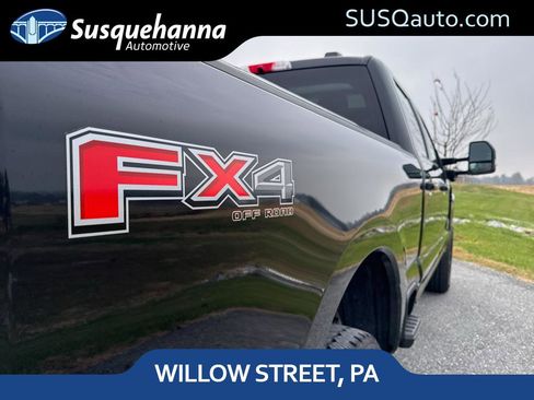 Used 2025 Ford F250 Platinum w/ FX4 Off-Road Package image 32