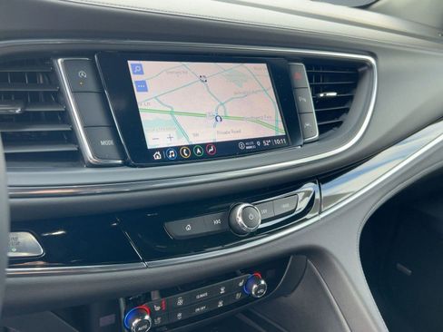 Used 2024 Buick Enclave Avenir w/ Avenir Technology Package image 24