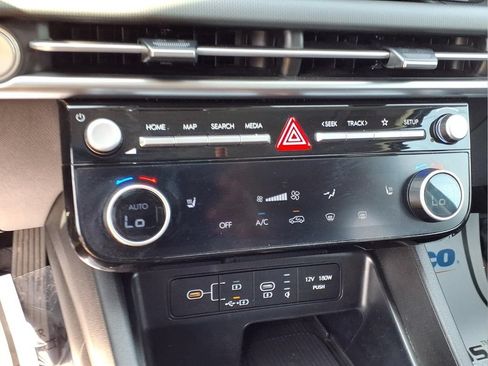 Used 2025 Hyundai Tucson SEL FWD image 12