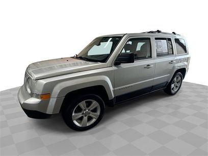Used 2014 Jeep Patriot Latitude w/ Sun/Sound Group