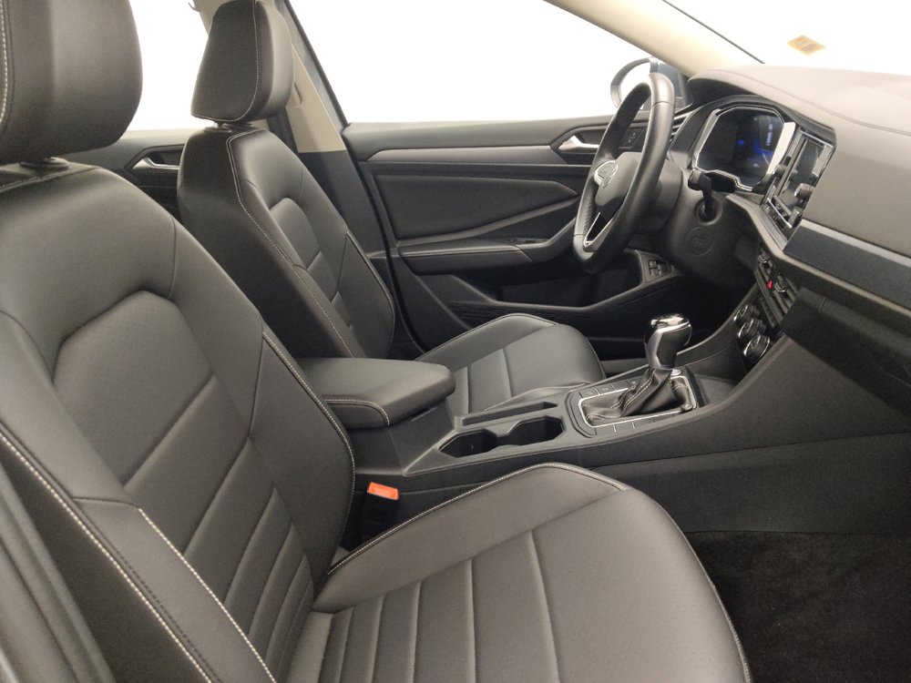 Used 2024 Volkswagen Jetta SE FWD image 21