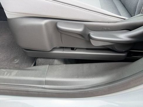 New 2026 Chevrolet TrailBlazer LT w/ LT Cold Weather Package FWD image 15