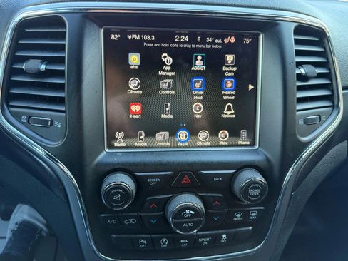 Used 2017 Jeep Grand Cherokee Altitude image 20