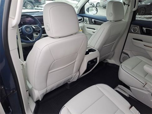 New 2026 Buick Enclave Avenir w/ Super Cruise Package image 11