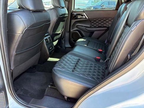 Used 2022 Mitsubishi Outlander SEL image 10